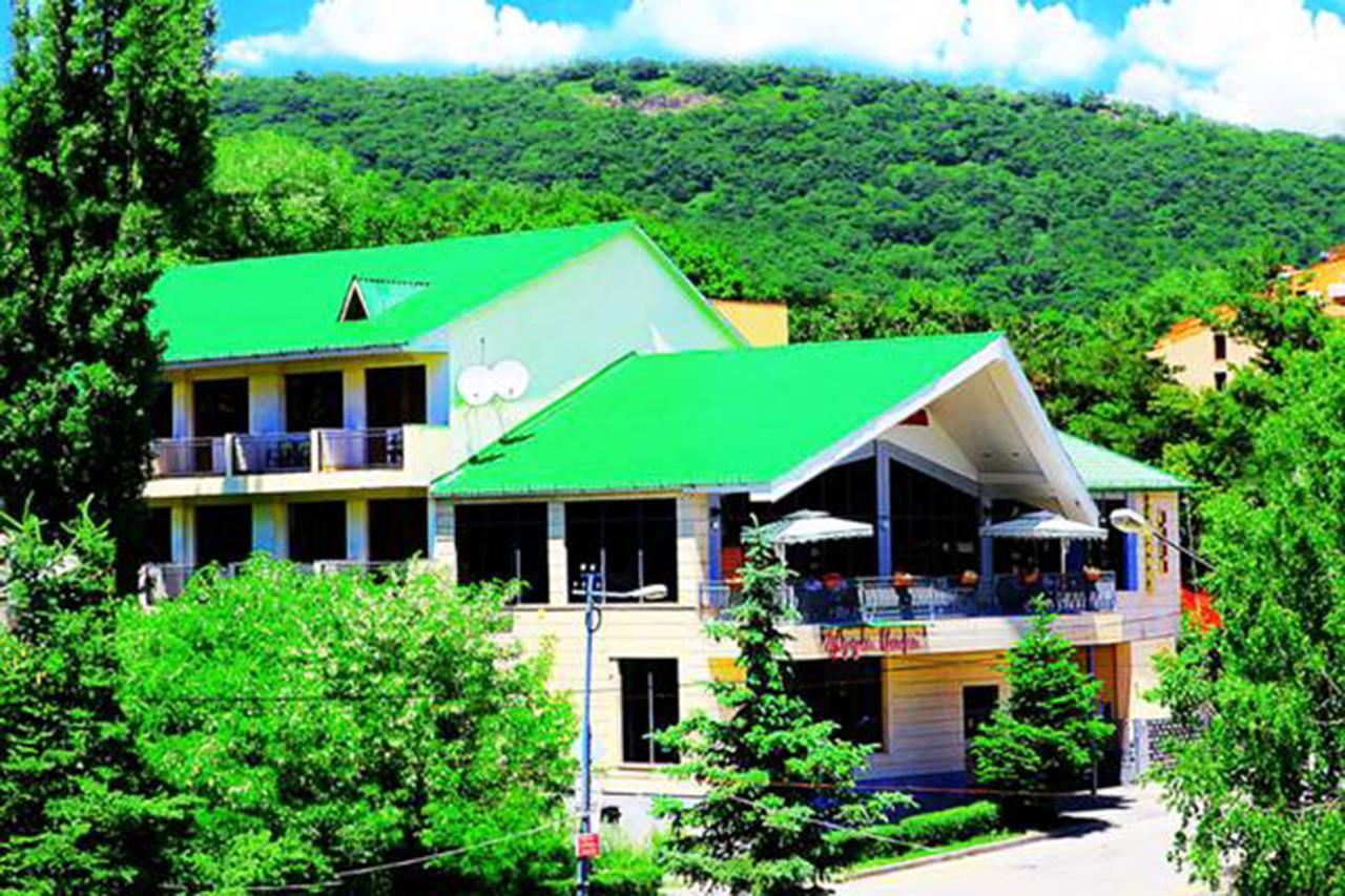 Hotel - Saya Cahkadzor Kültér fotó